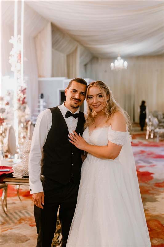 Portret al mirilor la finalul serii